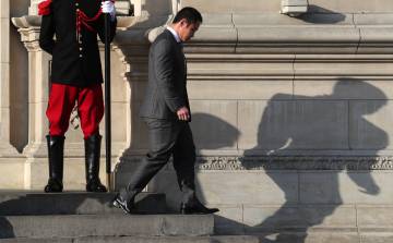 Kenji Fujimori, congresista e hijo del expresidente, en la juramentación del nuevo gabinete, el 17 de septiembre.