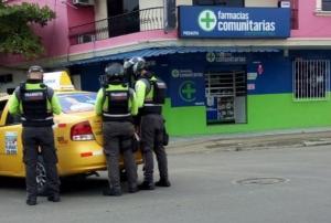 20210314125351_un-taxi-y-un-automa-vil-chocan-en-l_tn1