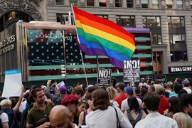 Cinco militares transgénero denuncian el veto de Trump