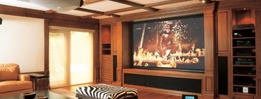 Mega-guía para montarte un cine en casa: proyector, pantalla, sistema de sonido y más