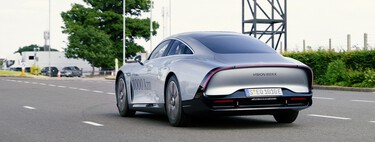 1.200 kilómetros sin recargar: Mercedes y su EQXX dan un paso de gigante en la autonomía del coche eléctrico
