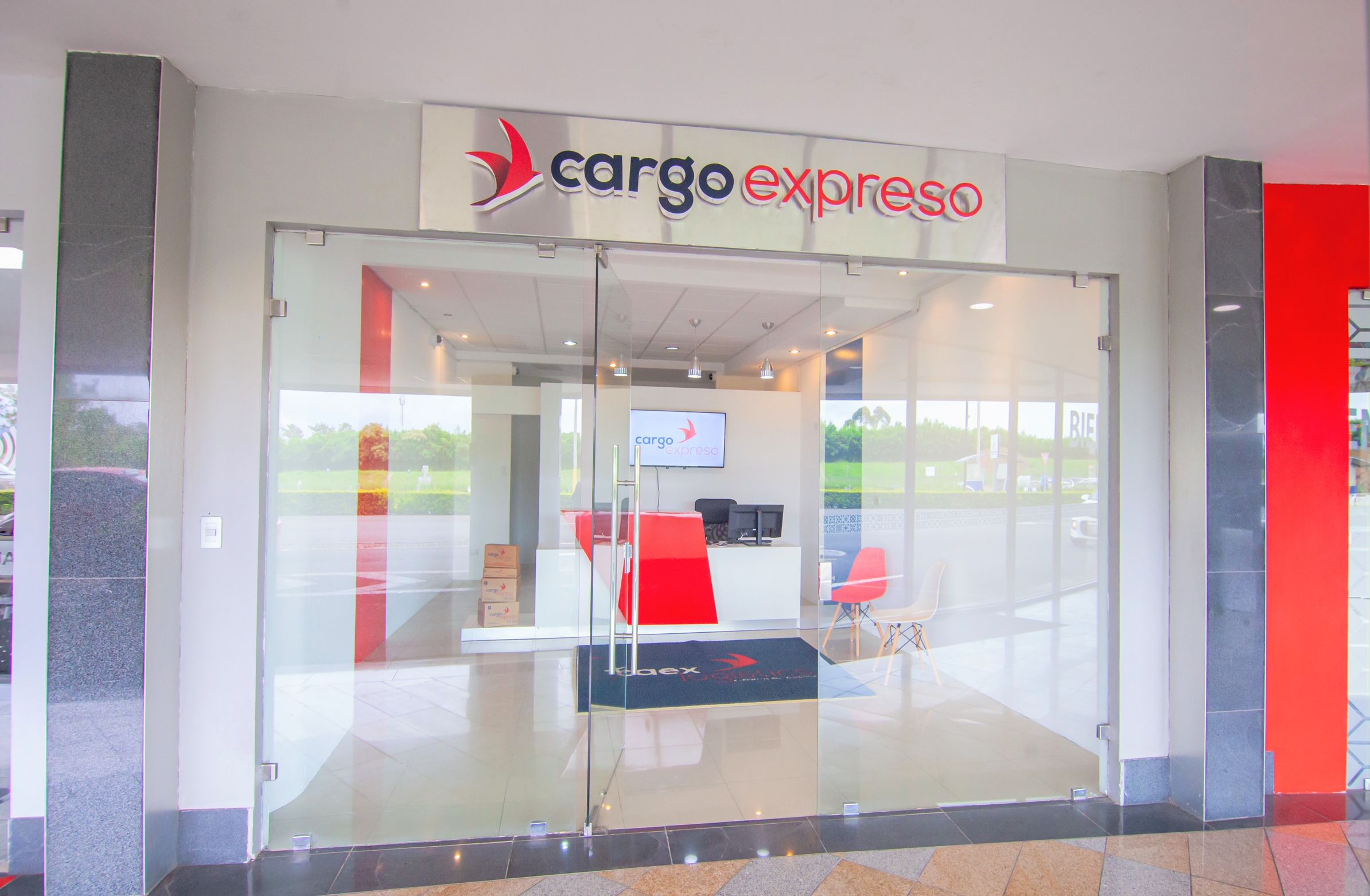Cargo Expreso amplió sus operaciones en el país con ocho nuevas sucursales en todo el país y una inversión de $150.000. 