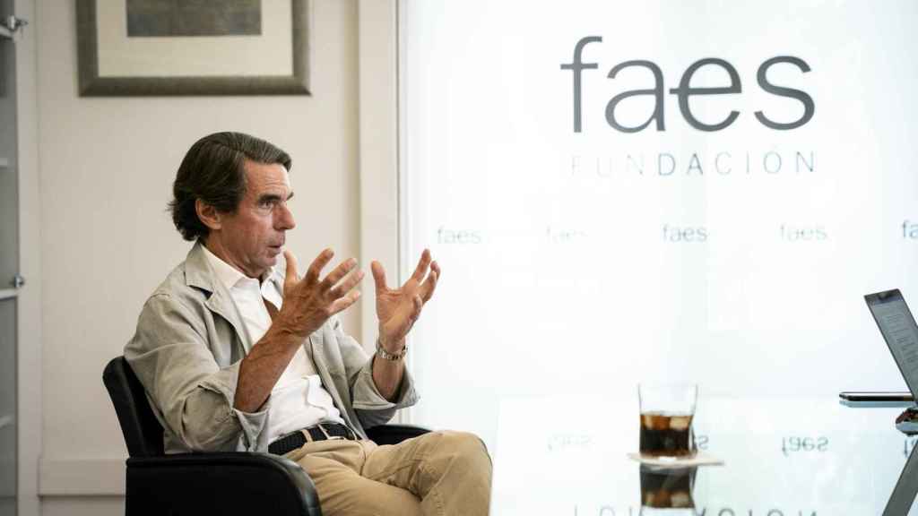 Aznar dice que los mudos no son buenos expresidentes.