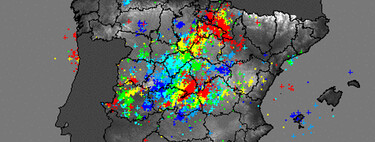 Más de 9.000 rayos en media noche: las cifras de la estruendosa tormenta que cae hoy sobre España 