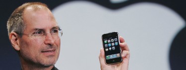 La demo en la que Steve Jobs presentó el iPhone en 2007 fue un milagro (con mucho truco) 