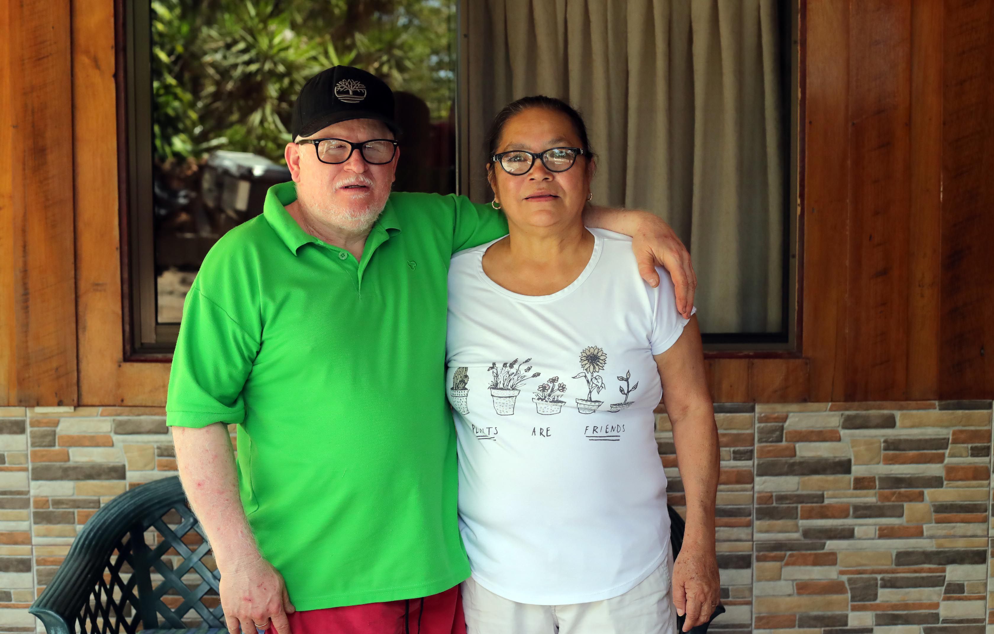 Don Luis junto a su esposa Adelina López Esquivel. Ellos decidieron no tener hijos, pues temían que nacieran con albinismo.