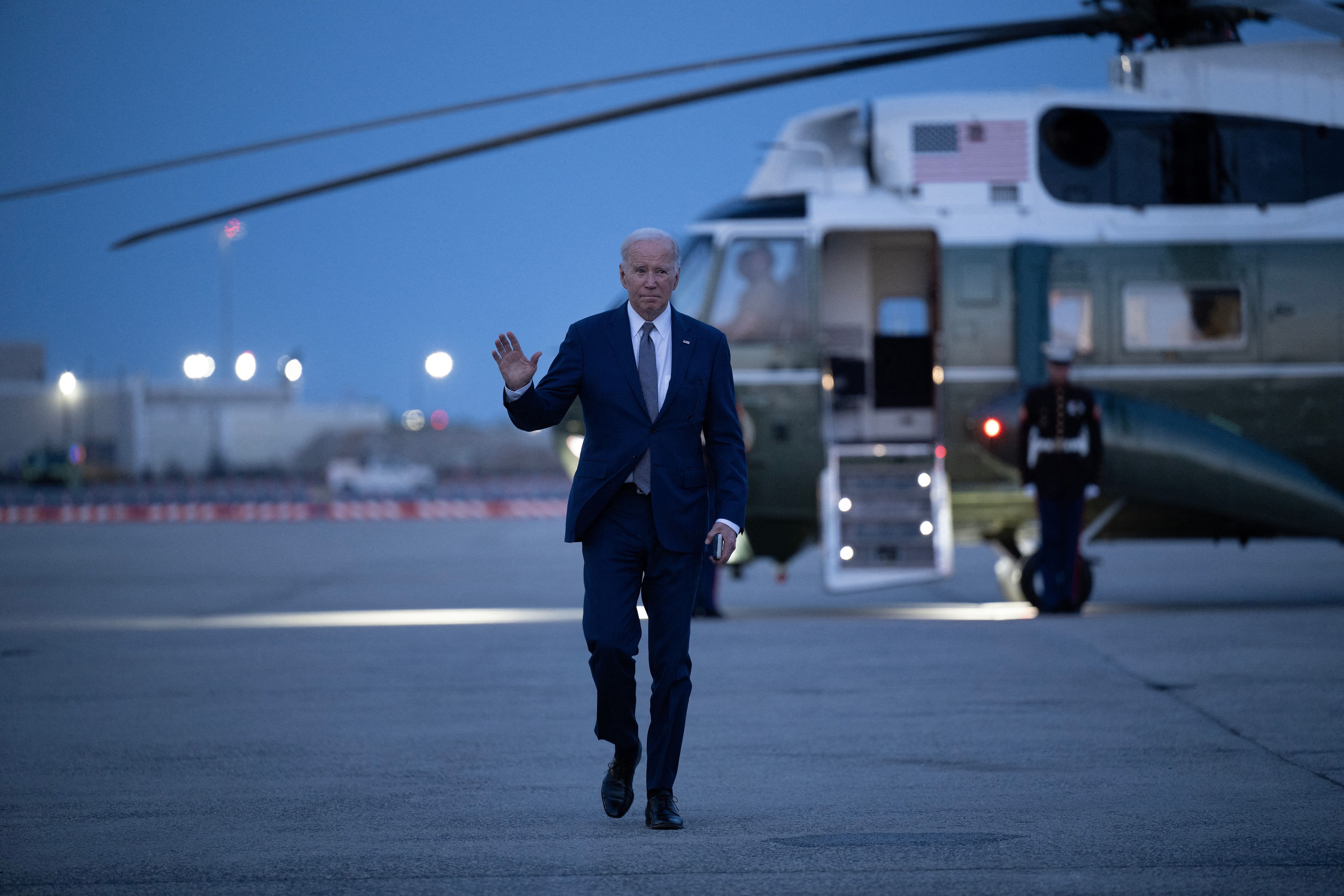 Joe Biden, presidente de los Estados Unidos, tiene una piedra en el zapato desde las últimas semanas con el tema del presupuesto del estado. Los Republicanos no dan un paso atrás en sus objetivos con este tema. 