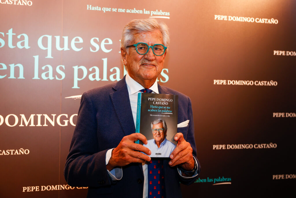 Pepe Domingo Castaño en la presentación de su libro